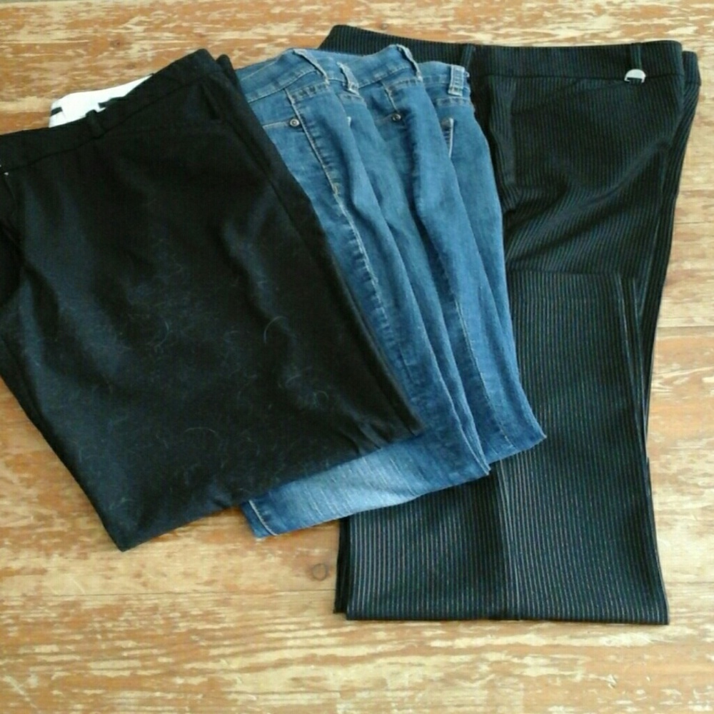Bundle of 4, Size 8 New York & Company pants